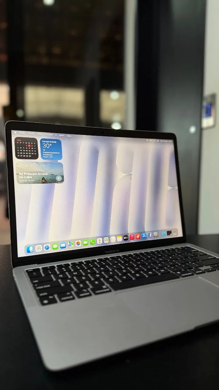 MacBook Air 13.6 - M1 Silver, de 256GB - 16GB, Seminovo (pouco uso