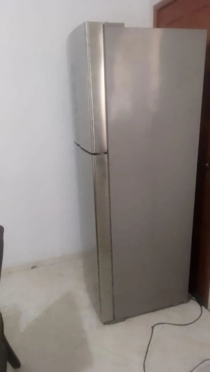 Vendo geladeira  - Foto 3