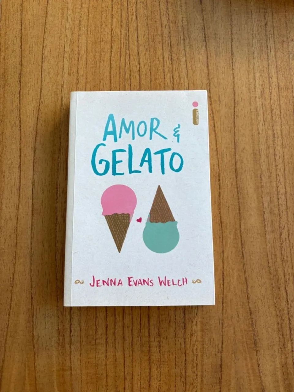 Livro AMOR E GELATO
