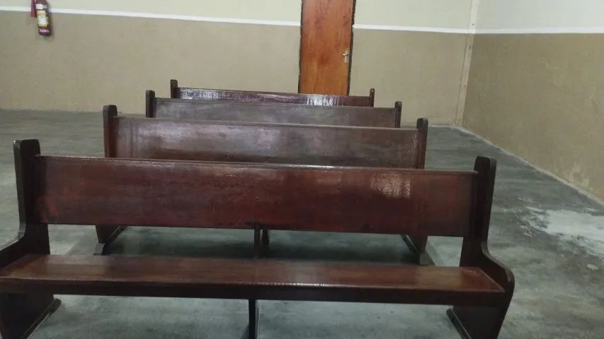 Bancos de Madeira Maciça (Igreja/Auditório/Eventos) - Lote com 25 und - Foto 2