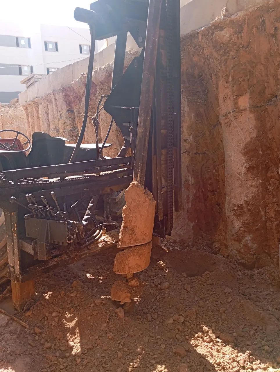 Trator perfuração perfuratriz com corrente  - Foto 3