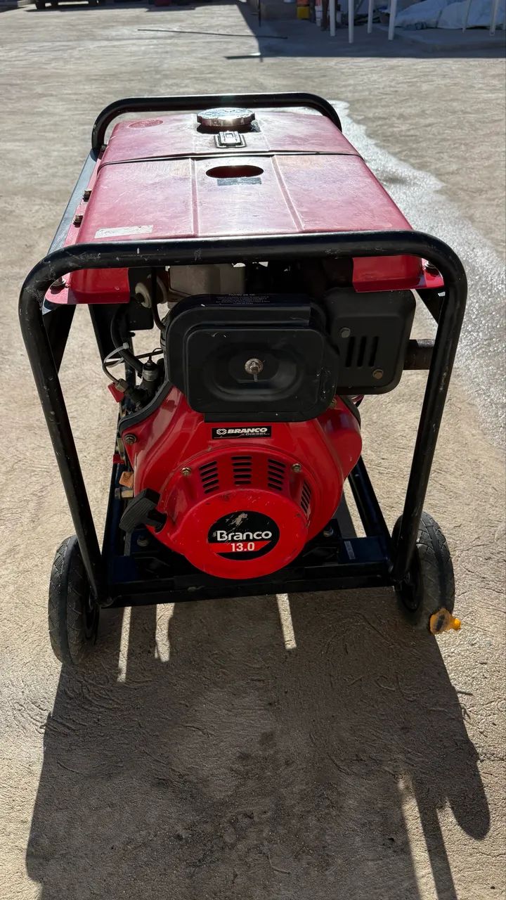 Gerador de Energia Branco BD-8000E3 - Diesel 13 CV - 8 kVA - Trifásico 380 V / 220 V - Foto 4