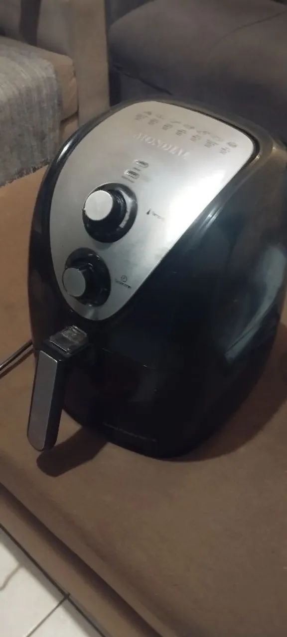 Airfryer seminova - Pouco Usada - VENDER RÁPIDO ? ESTOU DE MUDANÇA  - Foto 5