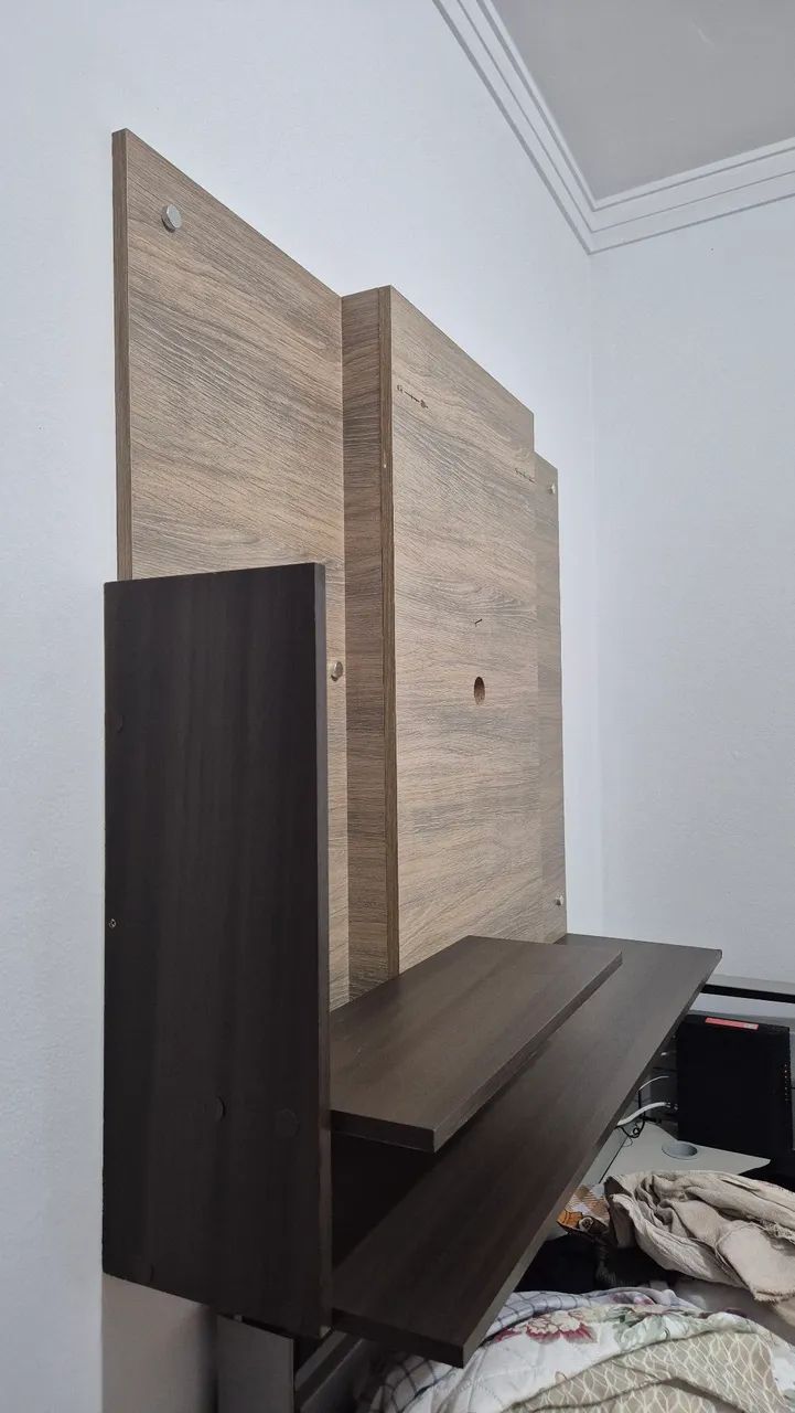 Painel de madeira para colocar TV e decoração - Foto 2