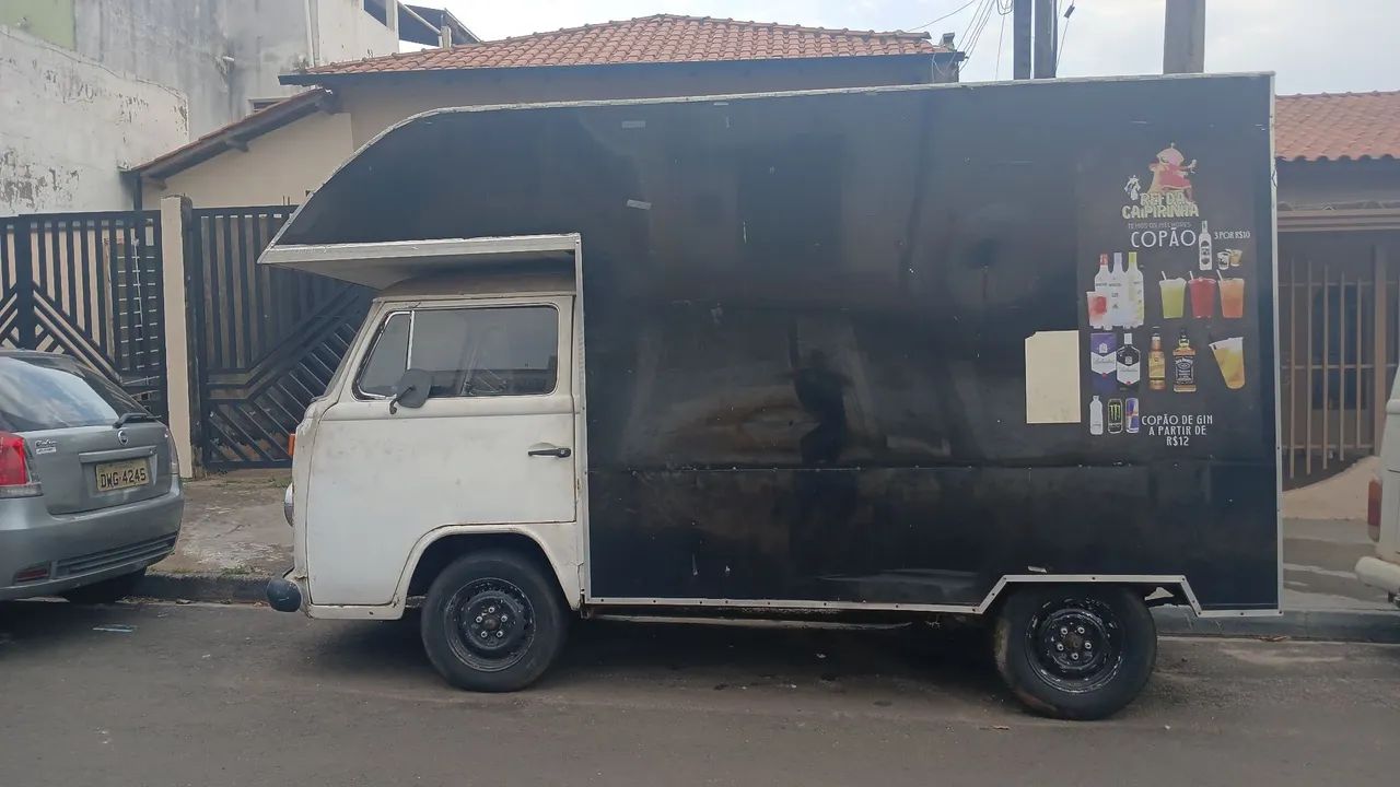 Volkswagen Kombi Furgão 1983