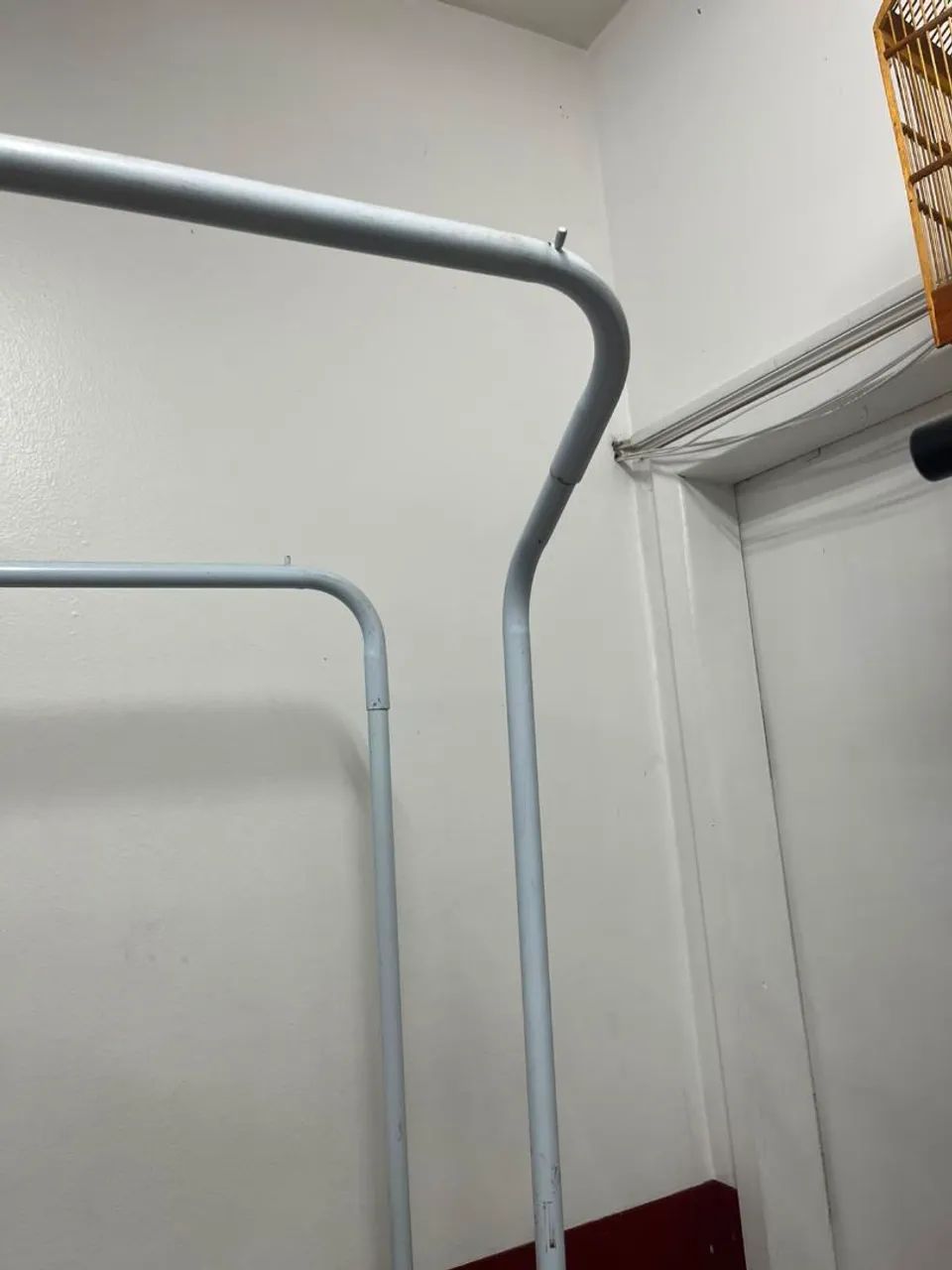 Arara branca com várias partes para expor as peças  - Foto 3