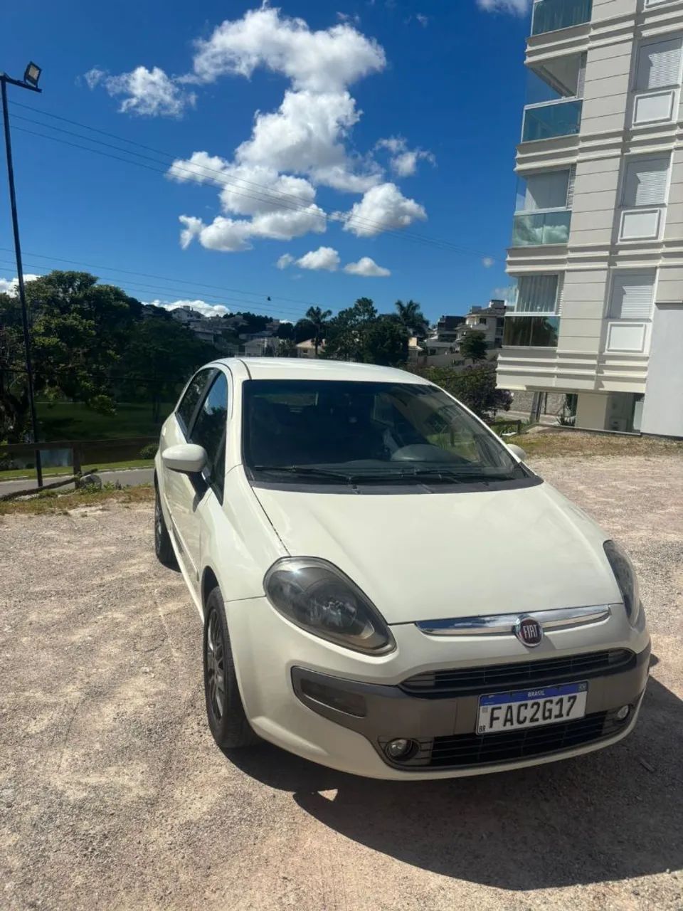 Fiat Punto Essence 1.6 Flex 16V 5P 2014 - Foto 2