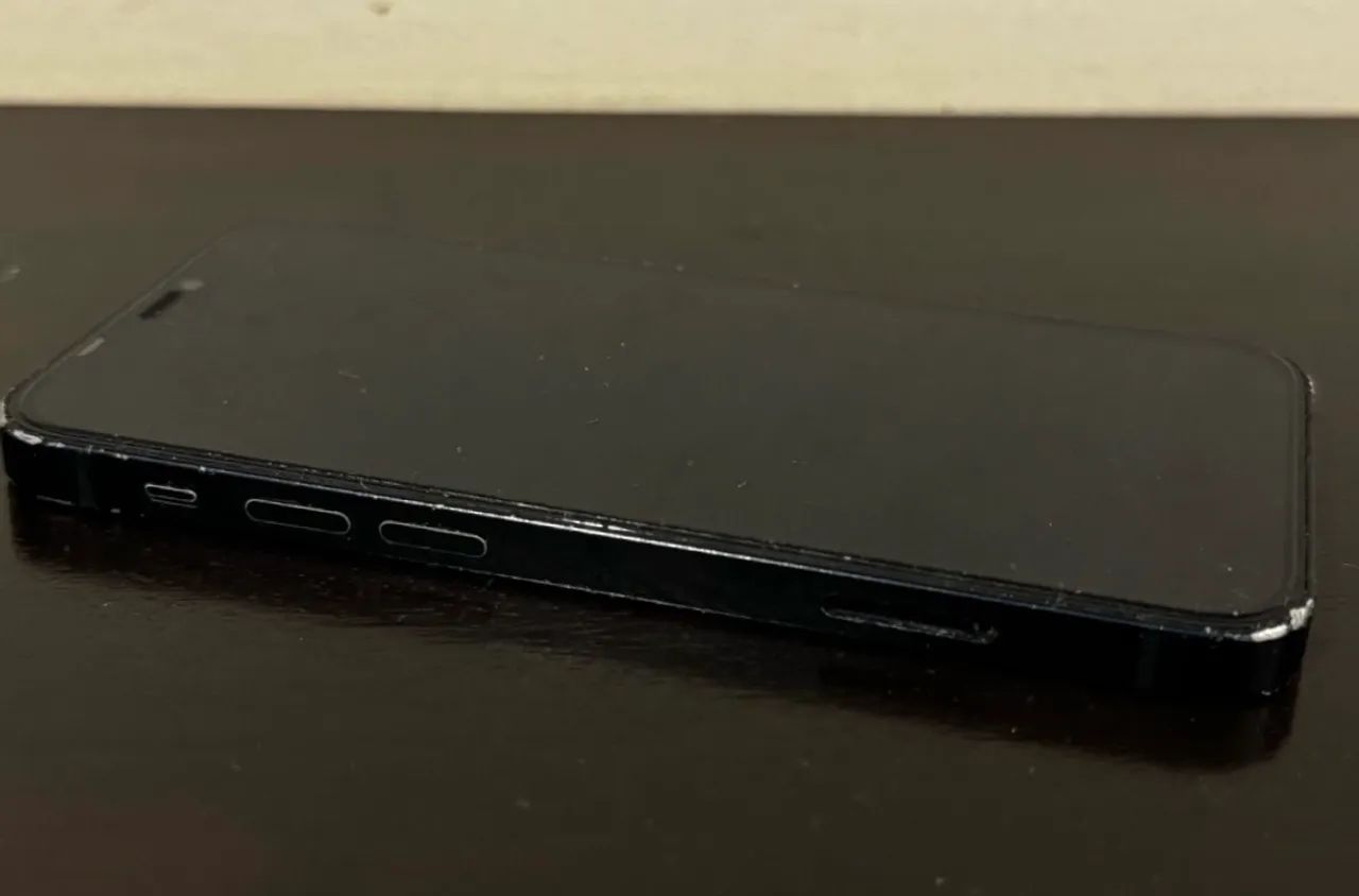 Iphone 12 mini preto com problemas de funcionamento  - Foto 3