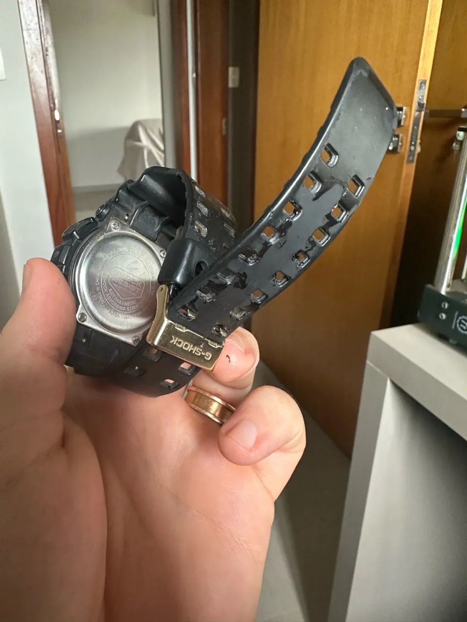 Relógio Casio G-Shock GA-110GB Original Preto e Dourado - Foto 2