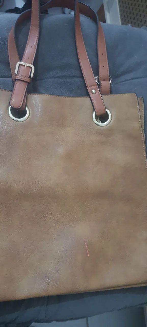 Bolsa de Ombro -Comprada na Itália  - Foto 2