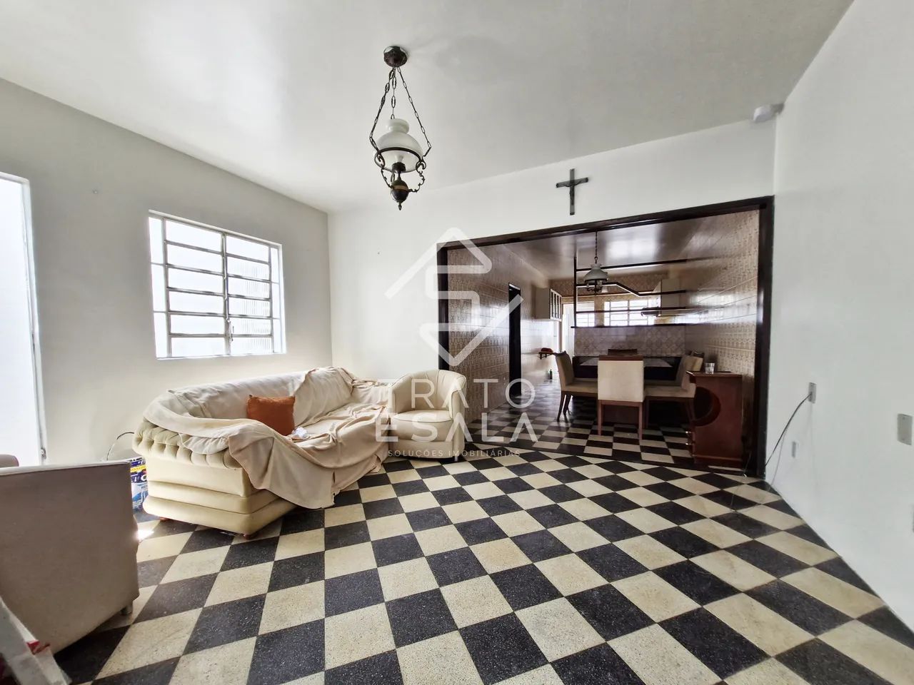Casa mobiliada, 4 dormitórios, ótima próxima a orla da Pajuçara - Foto 4
