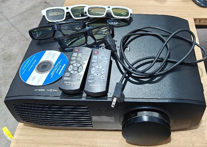 PROJETOR PANASONIC PT-AE7000 FULL HD  - Foto 3