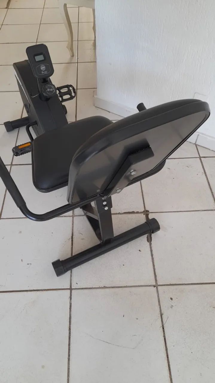 Bicicleta Ergométrica Horizontal MAX-H - Excelente Estado - Foto 2