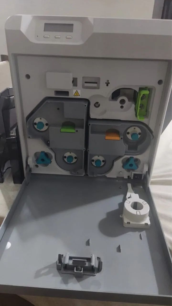 Impressora de Cartão PVC Profissional EDIsecure XID 8100 - Ótimo Estado  - Foto 5