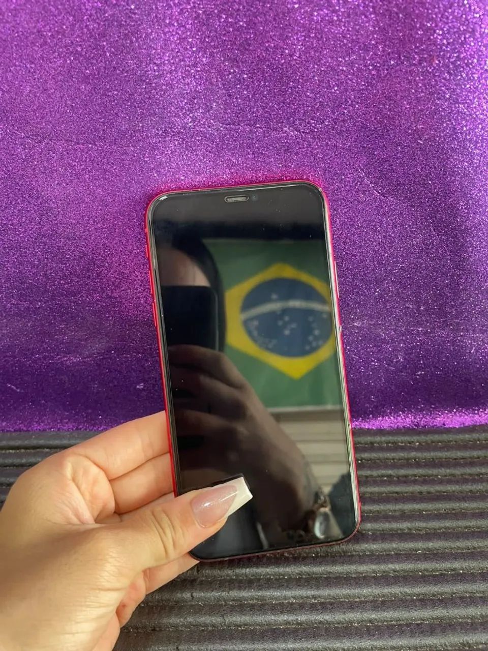 IPHONE 11 RED 64GB - Foto 4