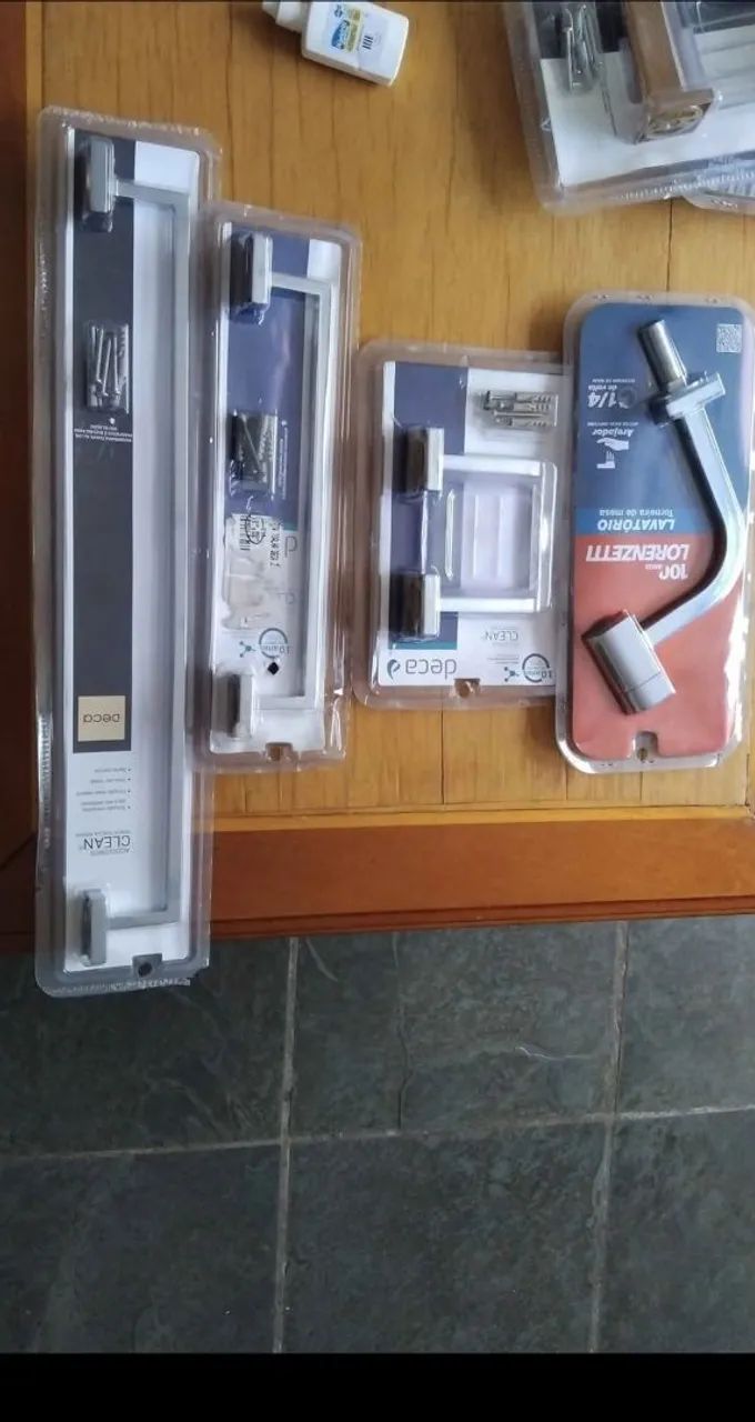 Acabamentos para banheiro DECA, novos, torneira, papeleira, registros, prateleira - Foto 6