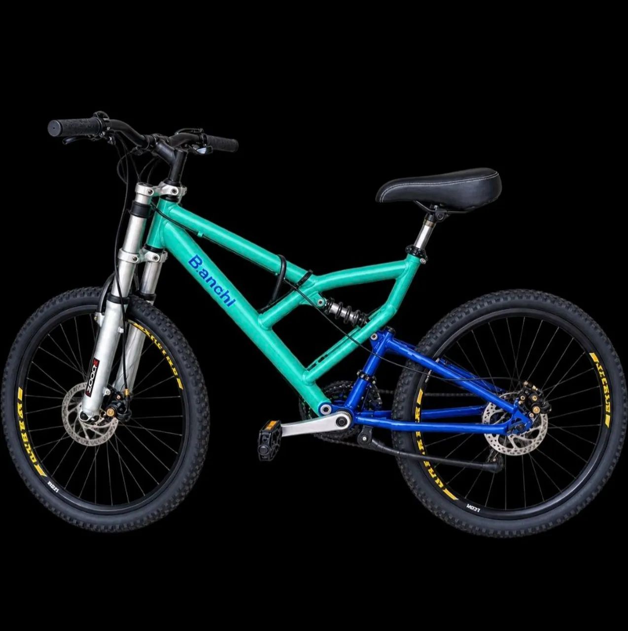 Vende-se BICICLETA seminova, e. Ótimo estado 