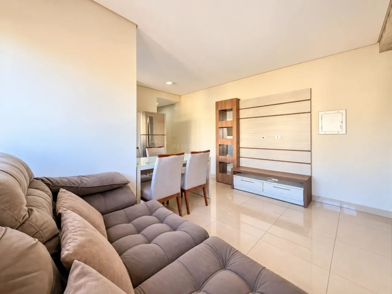 Apartamento com Planejados no Quarto e Cozinha, Eletros e Ar-Condicionado | Zona 07 - Foto 3