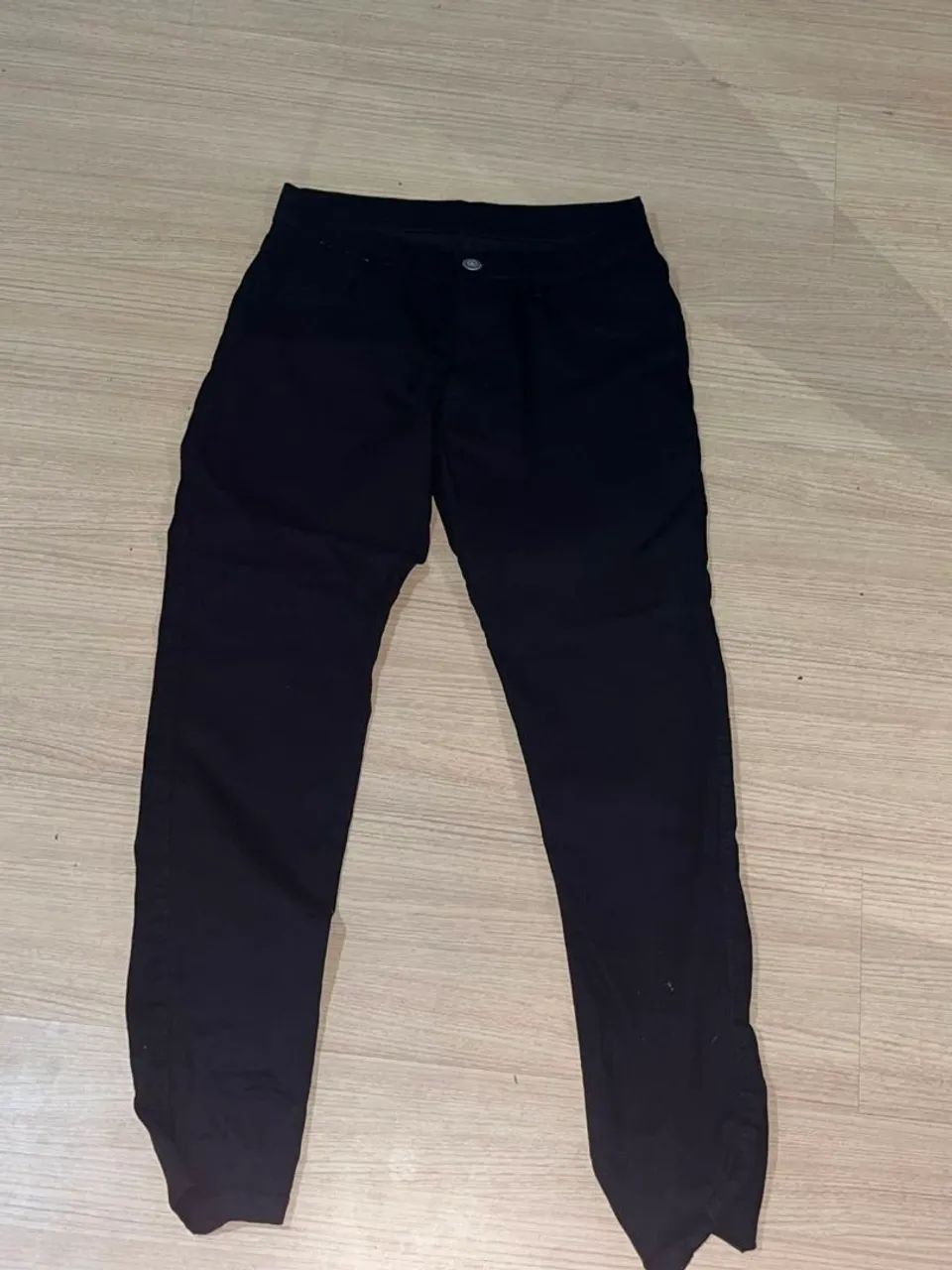 Calça jeans reta preta 
