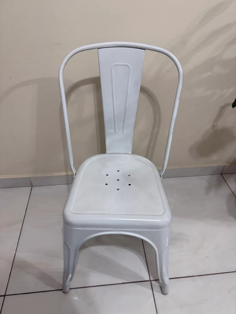 Mesa e cadeiras de jantar estilo industrial  - Foto 5