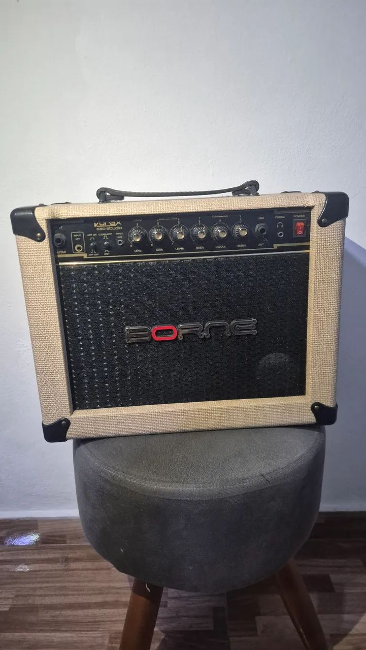 Amplificador De Guitarra E Violão Borne Vorax 630 Studio 30W