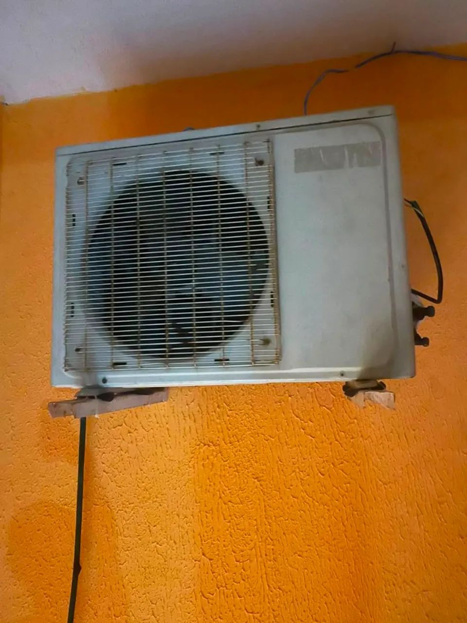 Ar-condicionado Split Elgin 12.000 BTUs Frio - Funcionando Perfeitamente - Foto 2