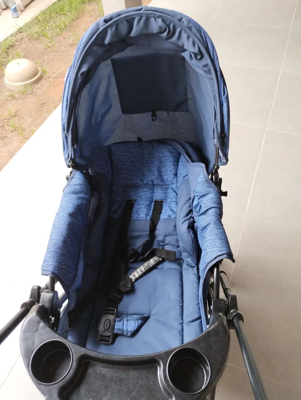 Carrinho de bebê com bebê conforto - Foto 4