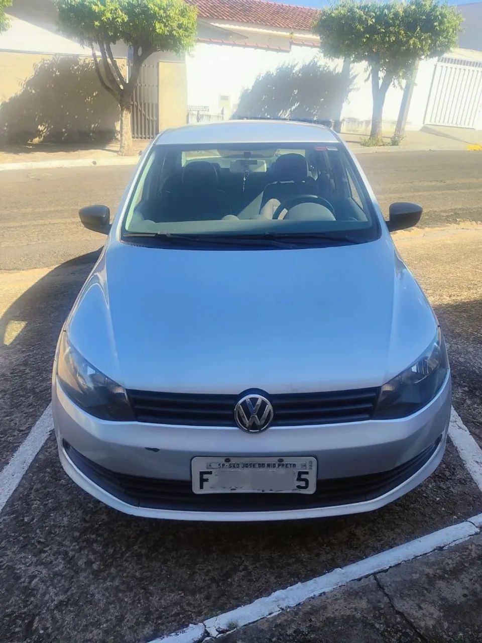 Volkswagen Voyage VOYAGE 1.0/1.0 City Mi Total Flex 8V 4p 2014