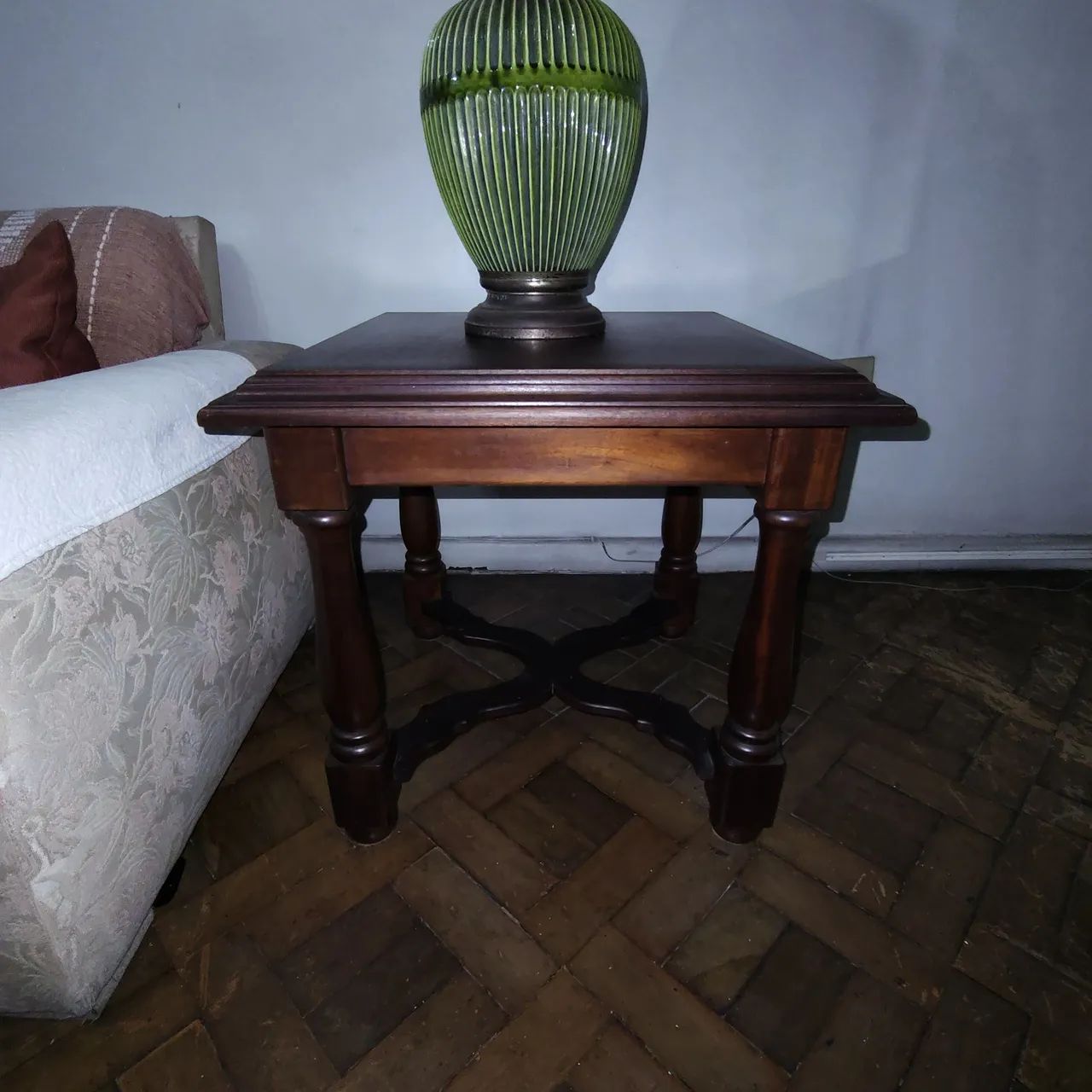 Mesa de Canto em Madeira Maciça Estilo Rústico. - Foto 2
