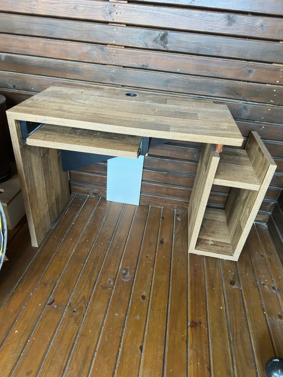 Vendo mesa de computador com base da cpu 65048981539075120