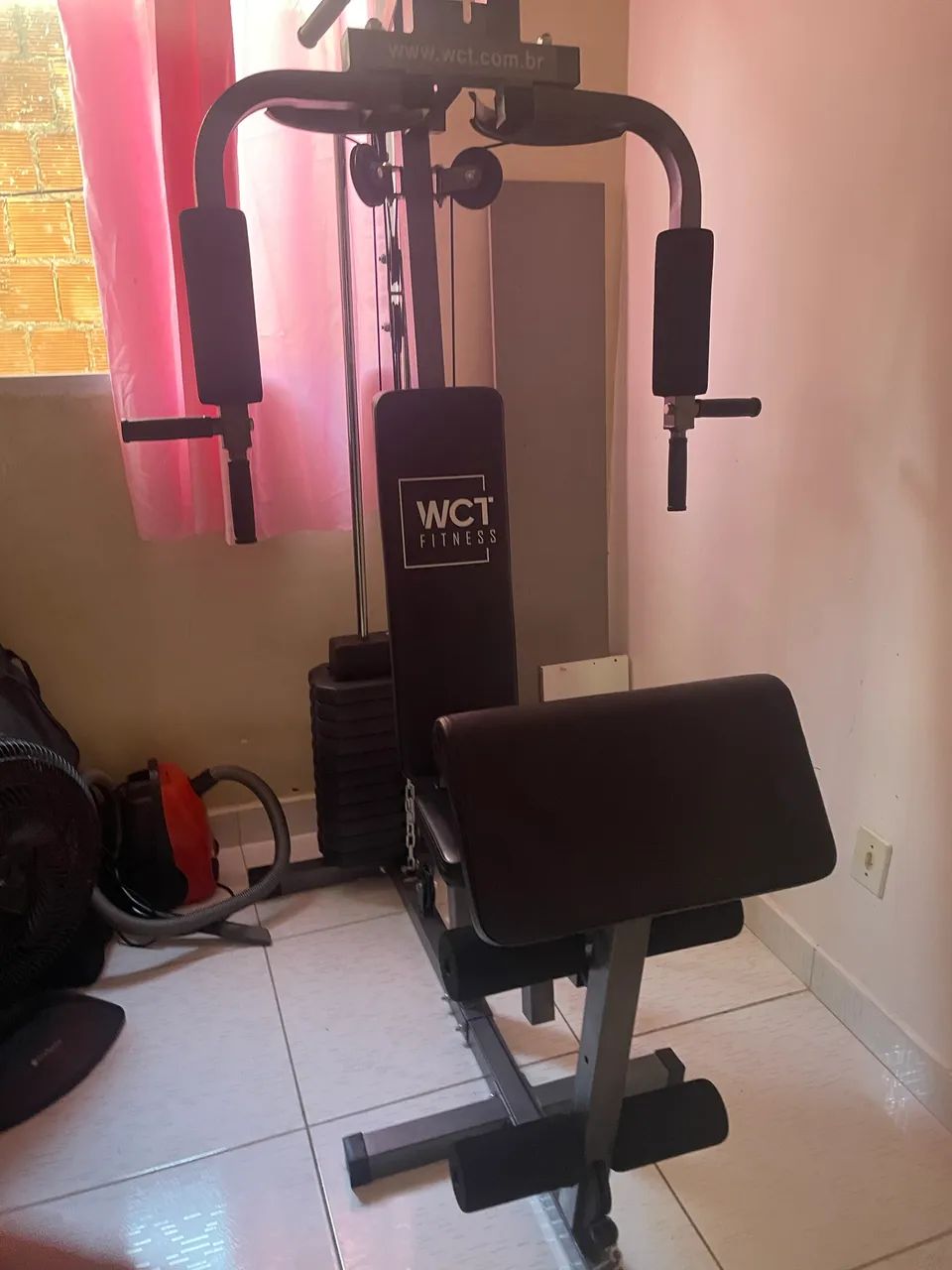 VENDE SE ESTAÇÃO DE MUSCULAÇÃO 