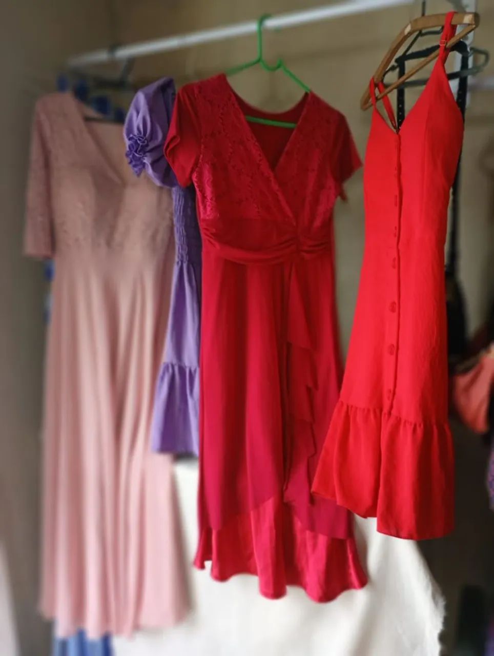Vestidos semi _novos  - Foto 4