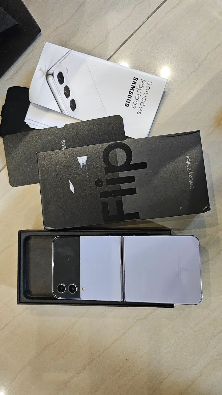 Zflip 4 retirada de peças. 