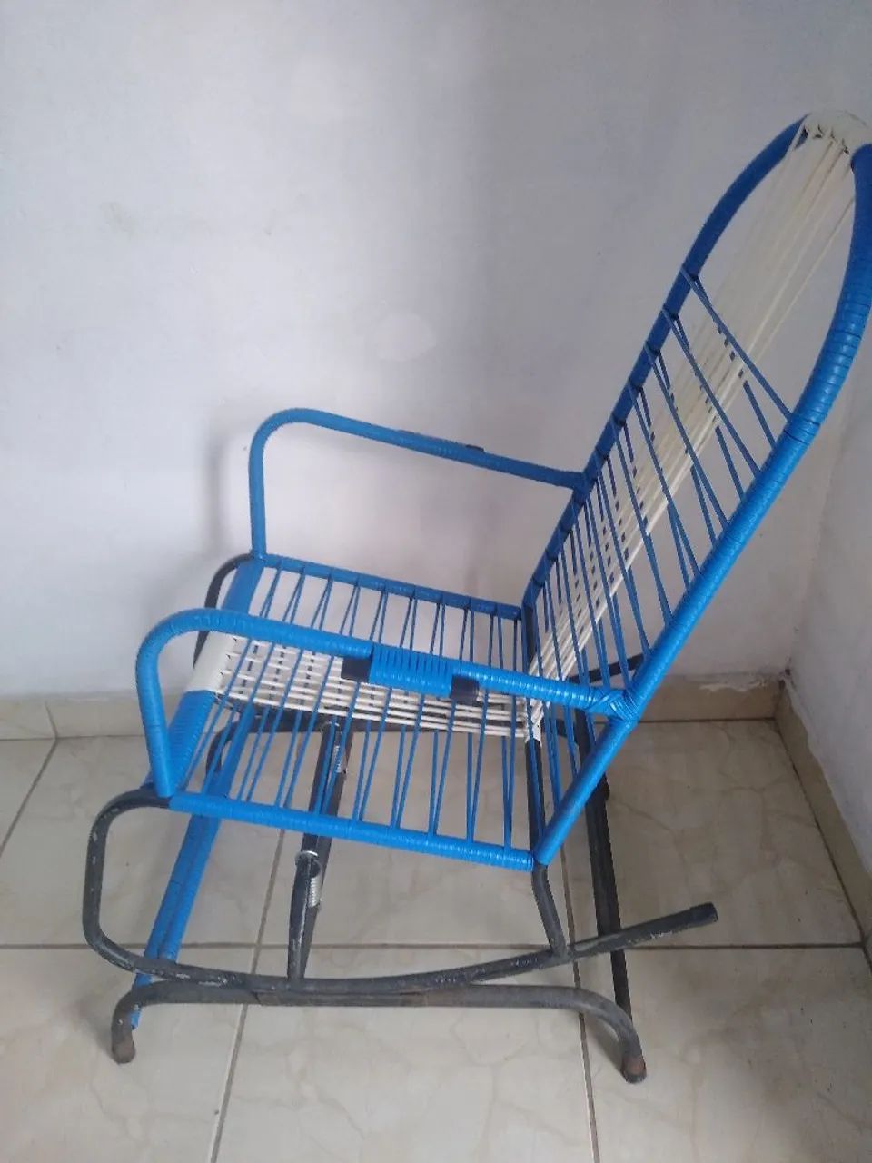 Cadeira de balanço de fio de plástico  - Foto 3