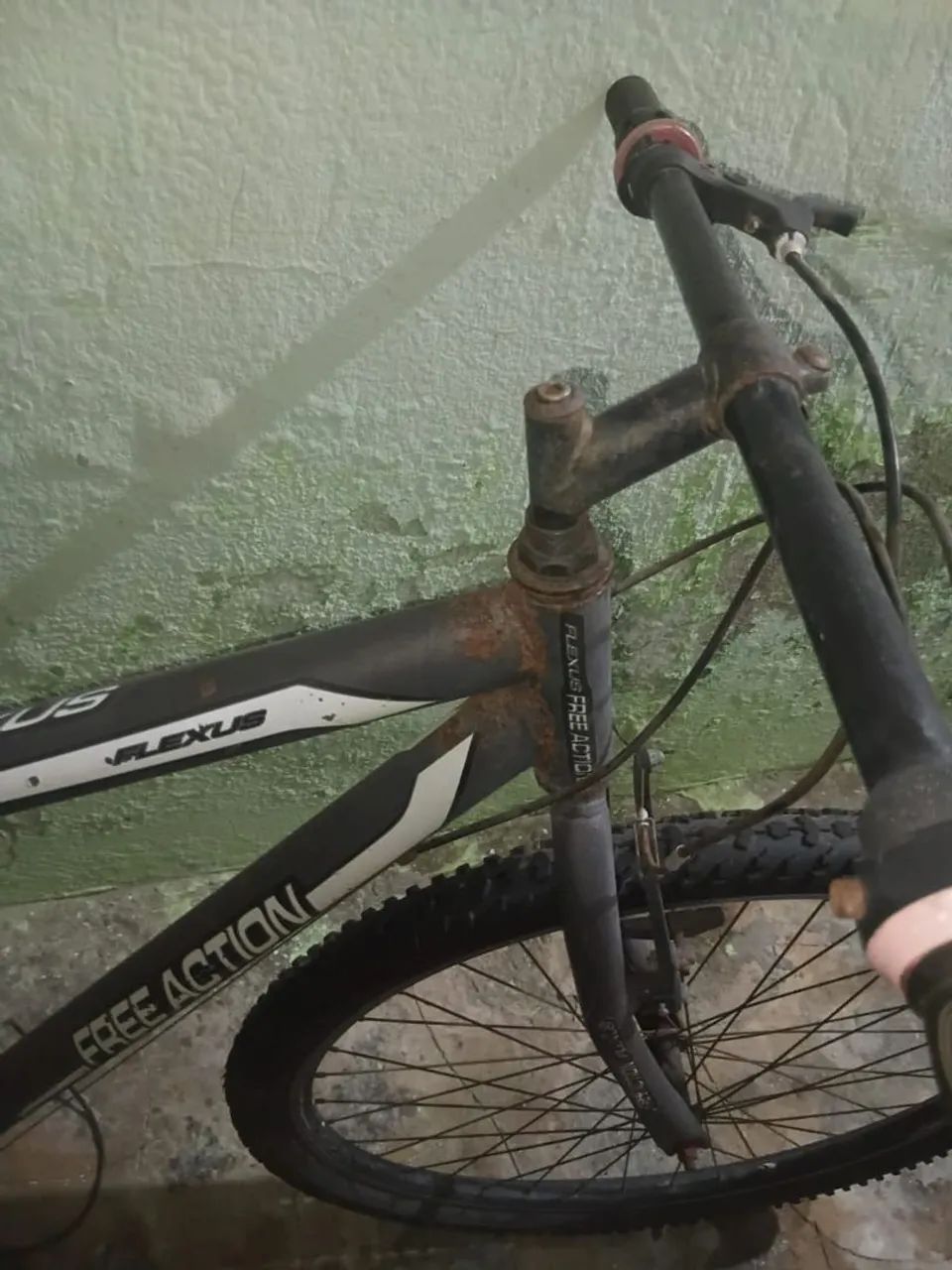 Bicicleta aro 29 usada - Foto 3