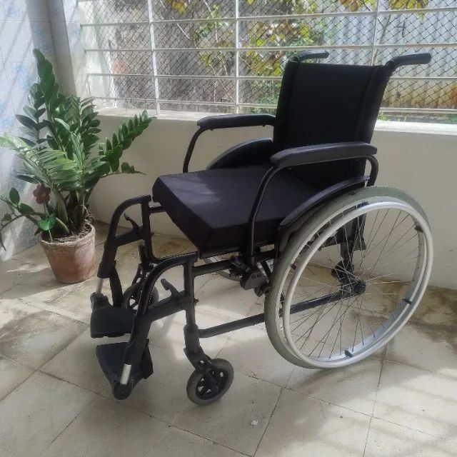Cadeira de rodas  - Foto 2