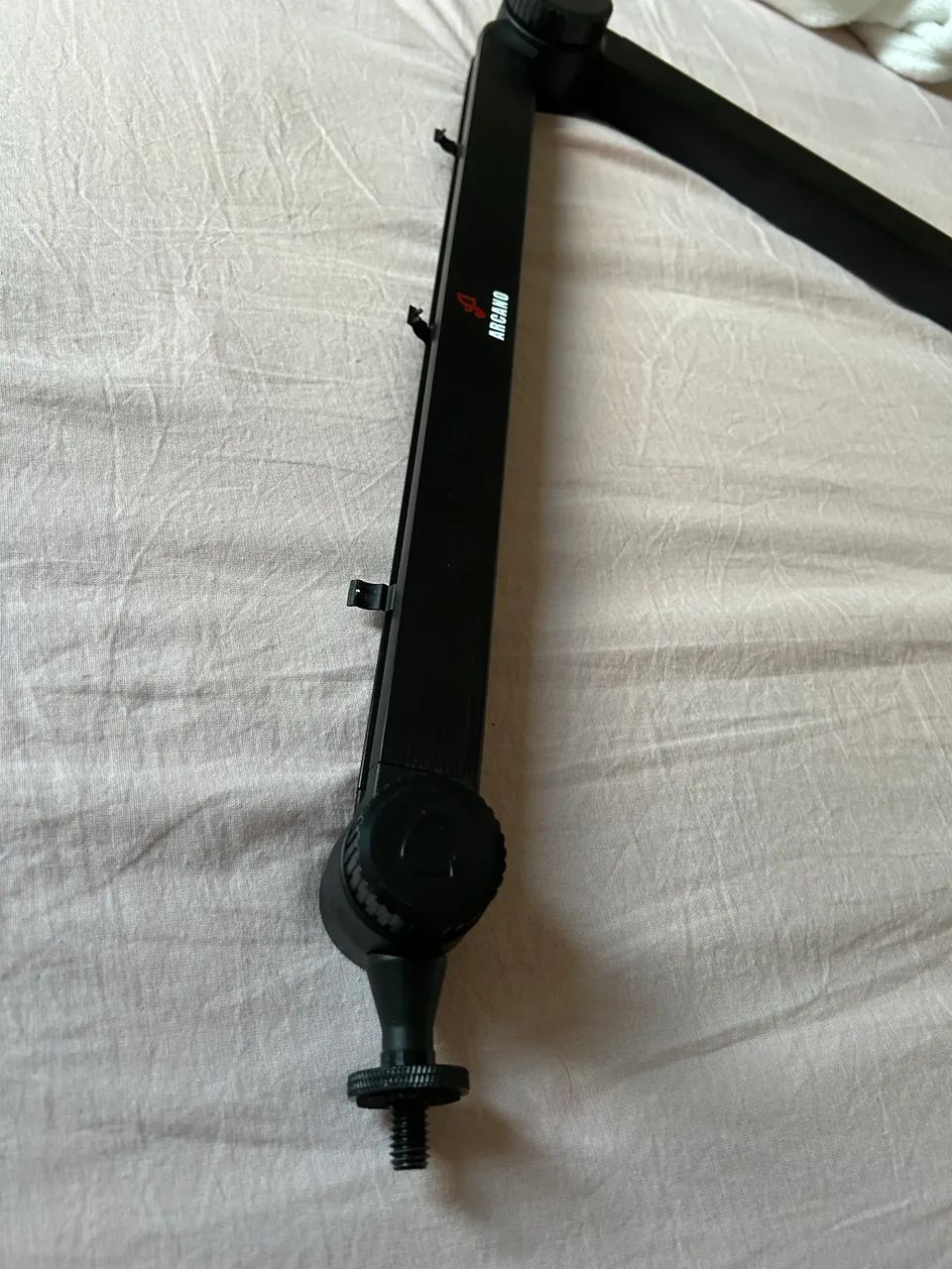 Braço articulado para microfone marca Arcano - Foto 2