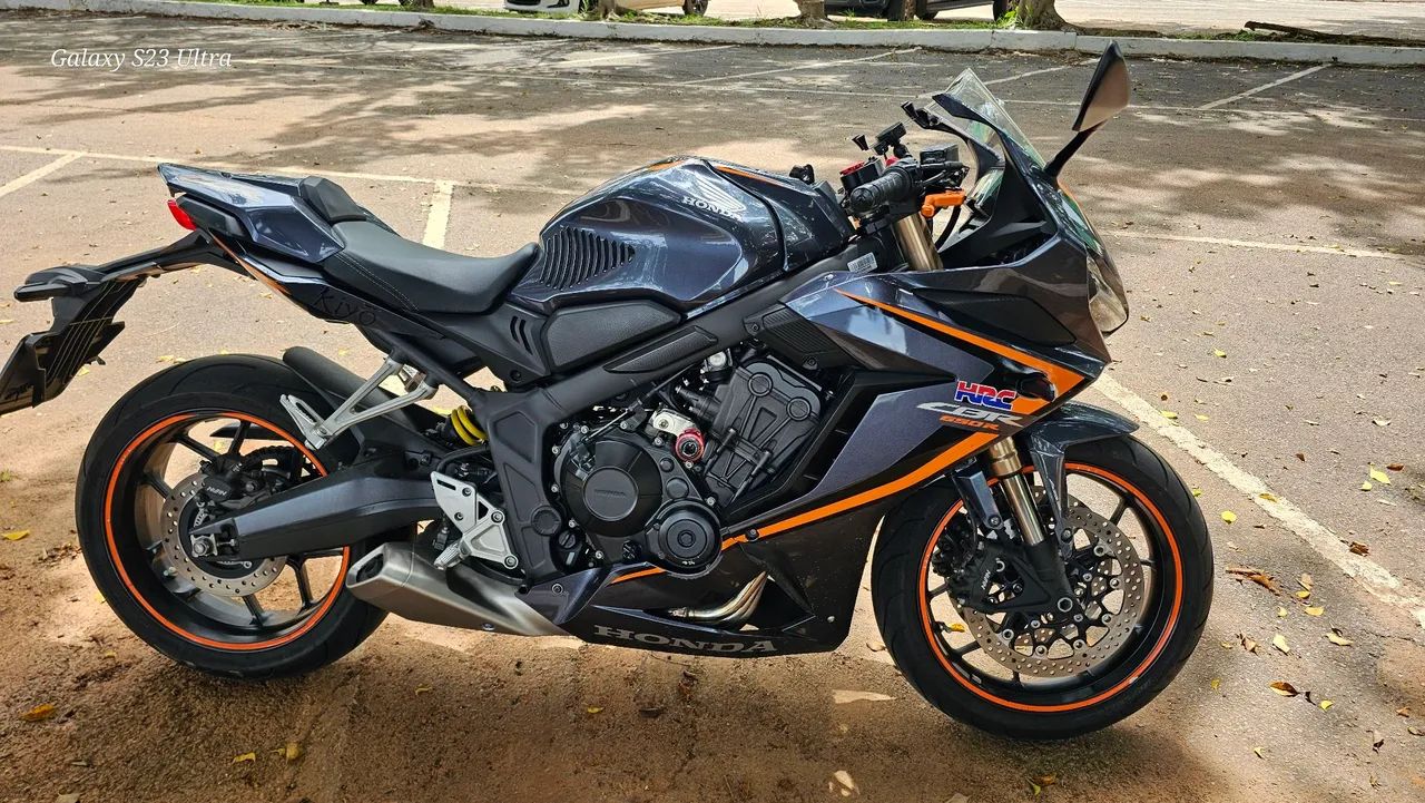 CBR 650R 2021 - Foto 5