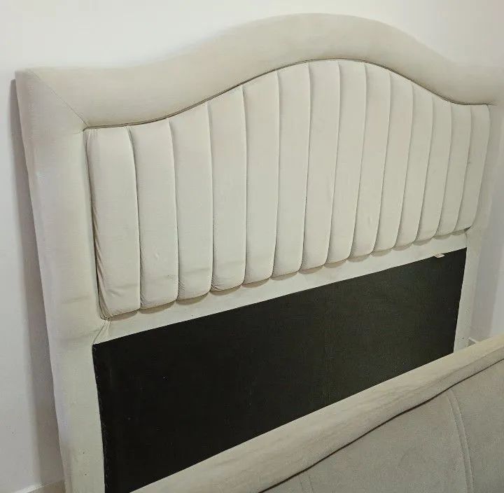 Cabeceira Estofada para Cama Queen - Foto 3