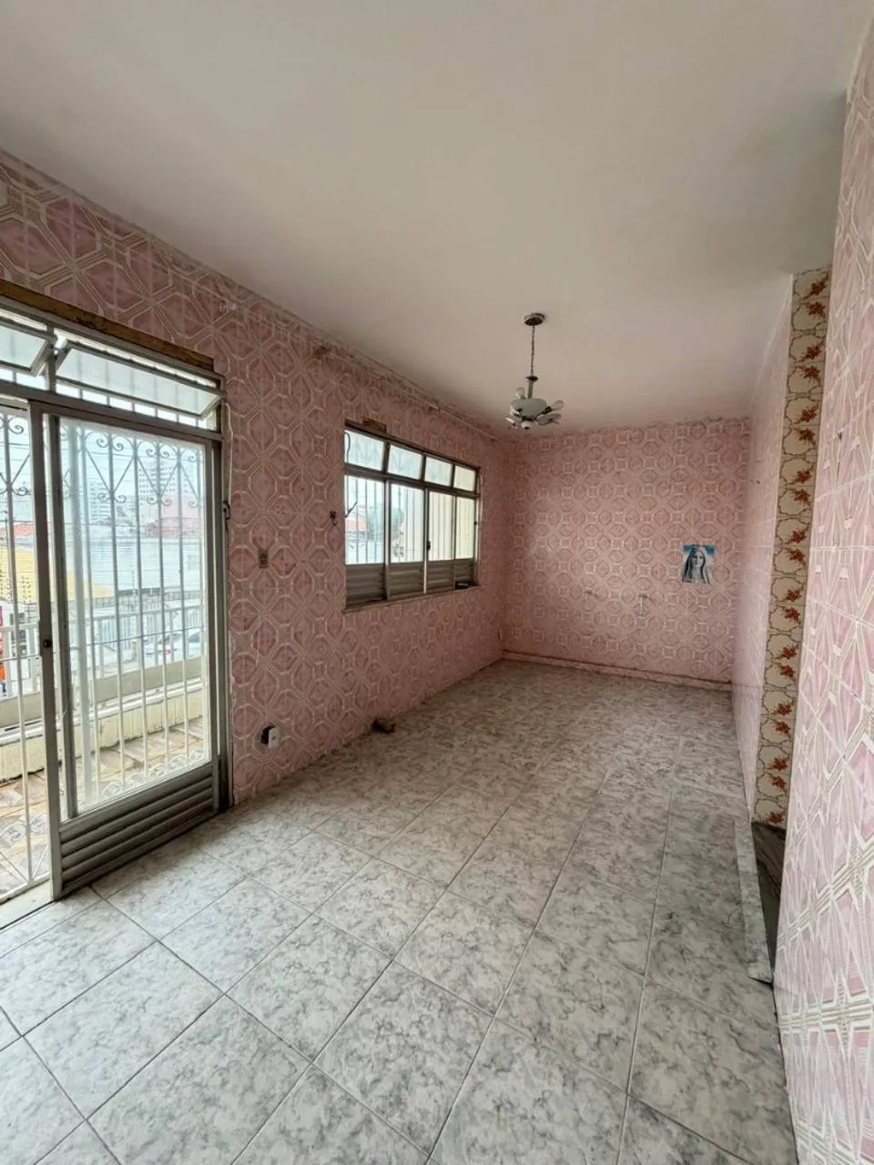 CASA EM RUA PÚBLICA NO SALGADO FILHO - Foto 2