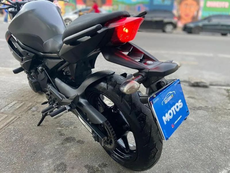 YAMAHA XJ6 N ABS 2019 - Foto 3