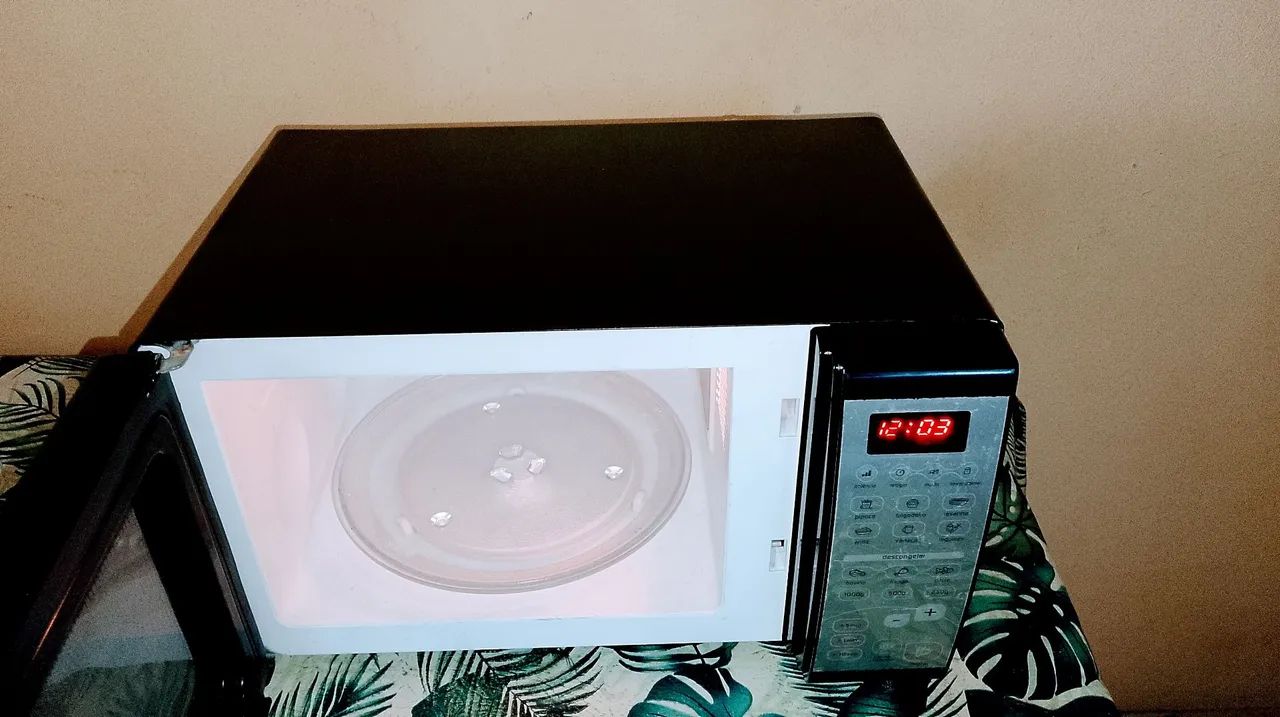 Microondas Brastemp 20lts entrego  - Foto 2