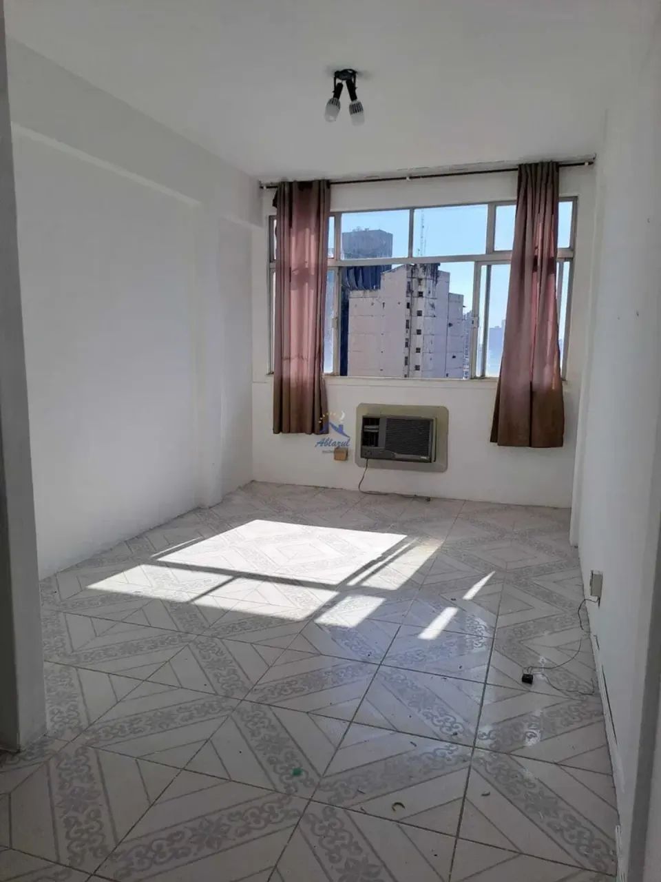 SALA COMERCIAL À VENDA NO NASSAR | 28M² | 1 BANHEIRO | CAMPINA