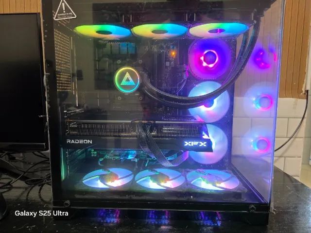 PC Gamer 32GB Ryzen7 com RX 9070XT 16GB