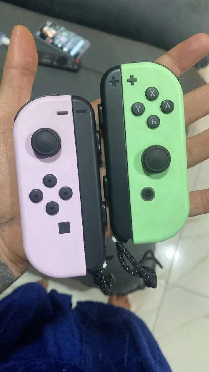 2 controles do nitendo switch originais e 3 jogos  - Foto 2