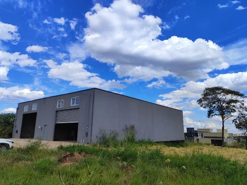 Alugo Galpão 300m Residencial 14 Bis Trindade - Foto 5