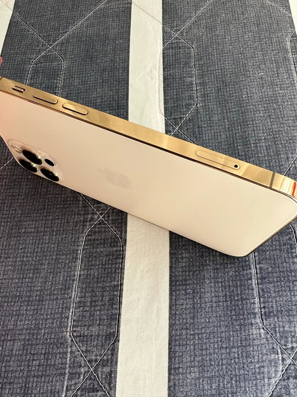 iPhone 12 Pro 256GB  $1600 - Foto 5
