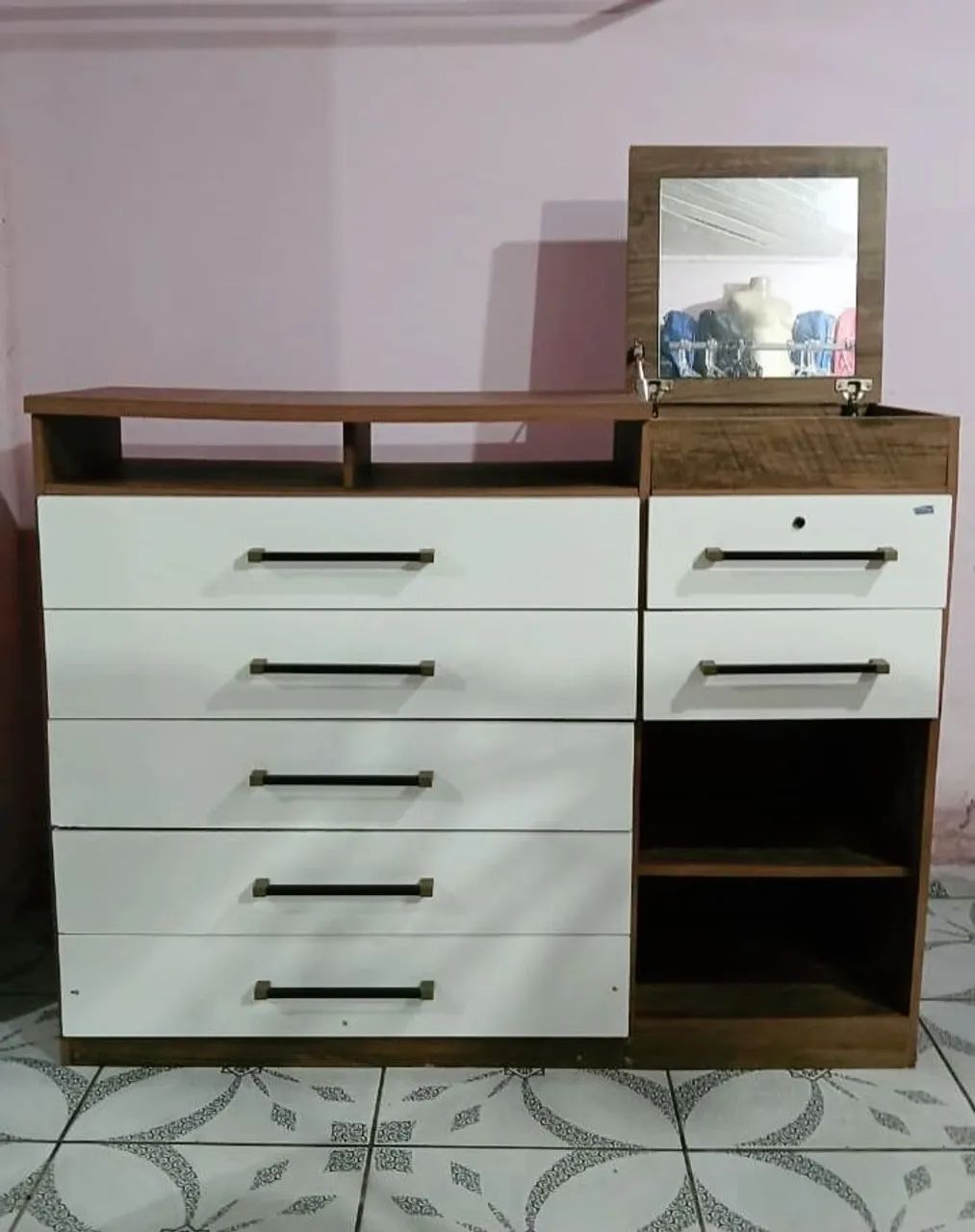 CÔMODA 