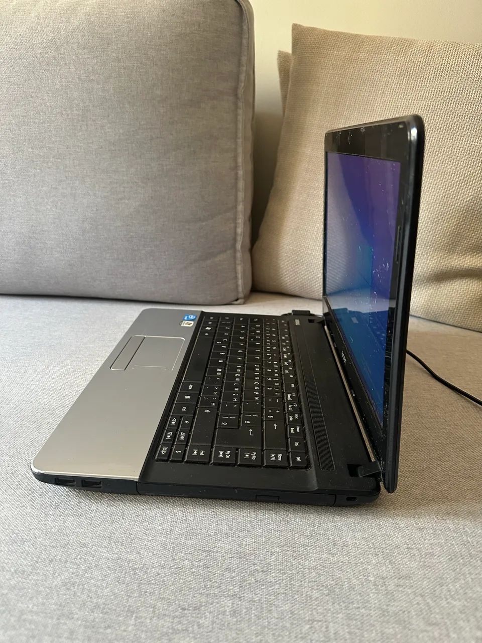 Acer Aspire E1 - Foto 4