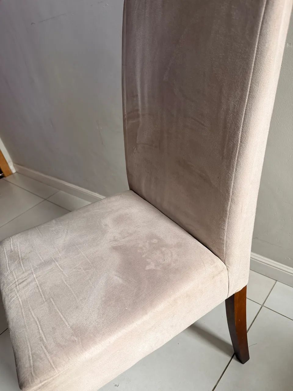4 Cadeiras de madeira para mesa de jantar  - Foto 2